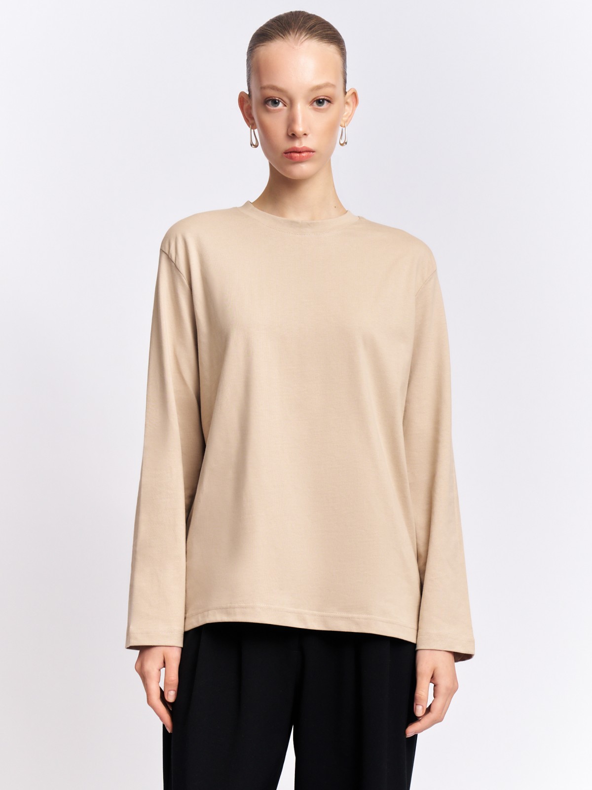 Лонгслив оверсайз фасона из хлопка