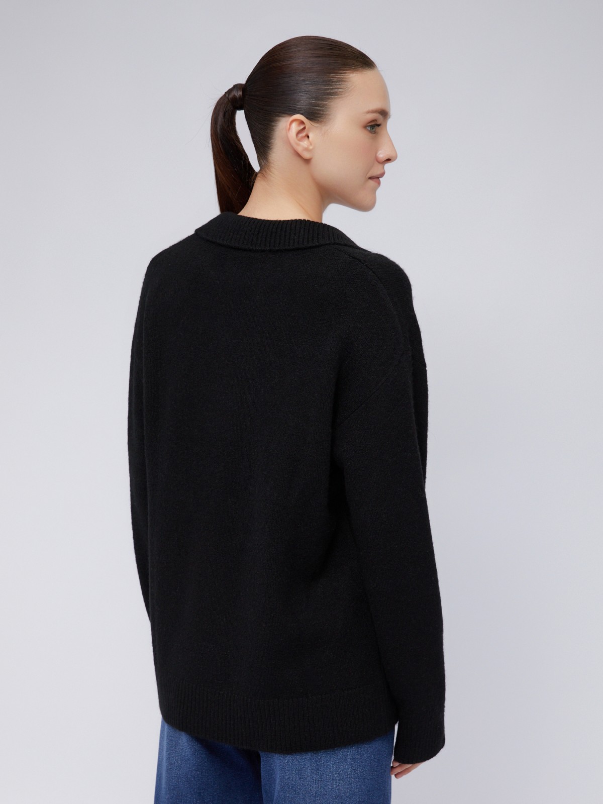 Вязаный пуловер с отложным воротником