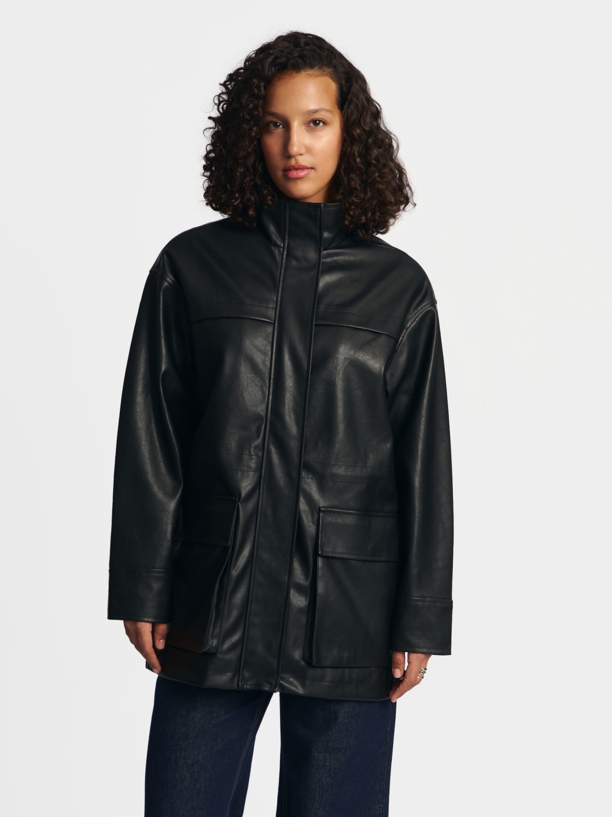 Куртка из экокожи с воротником