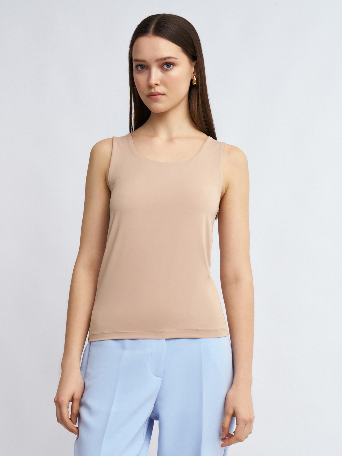 Бесшовный топ-майка без рукавов