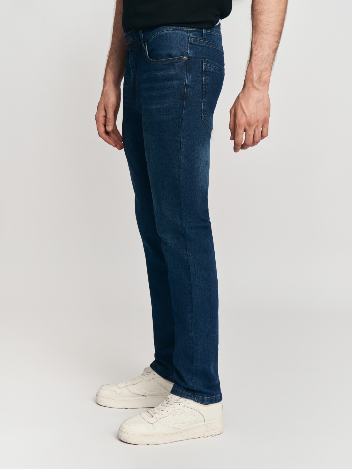 Джинсы фасона Slim