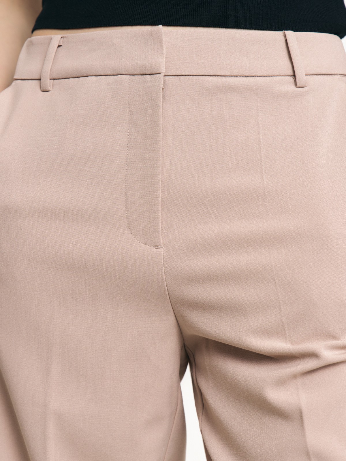 Офисные брюки силуэта Slim
