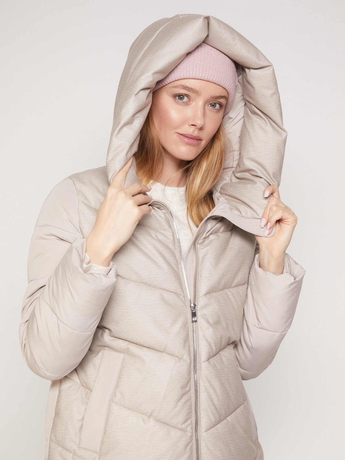 Тёплое стёганое пальто с капюшоном