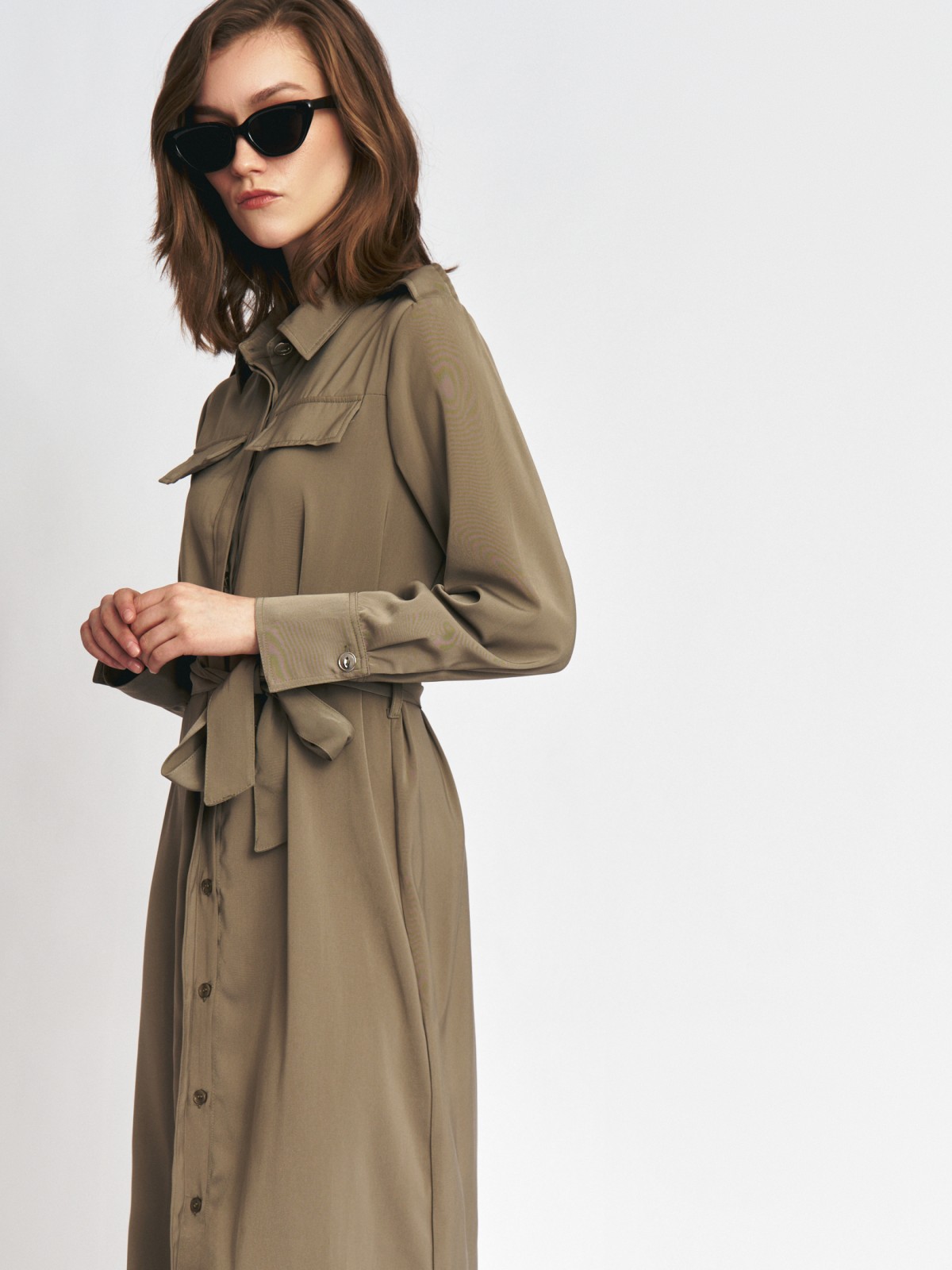 Платье-рубашка миди с поясом