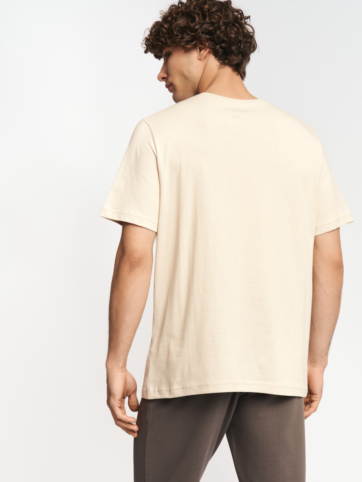 Футболка из хлопка с круглым вырезом