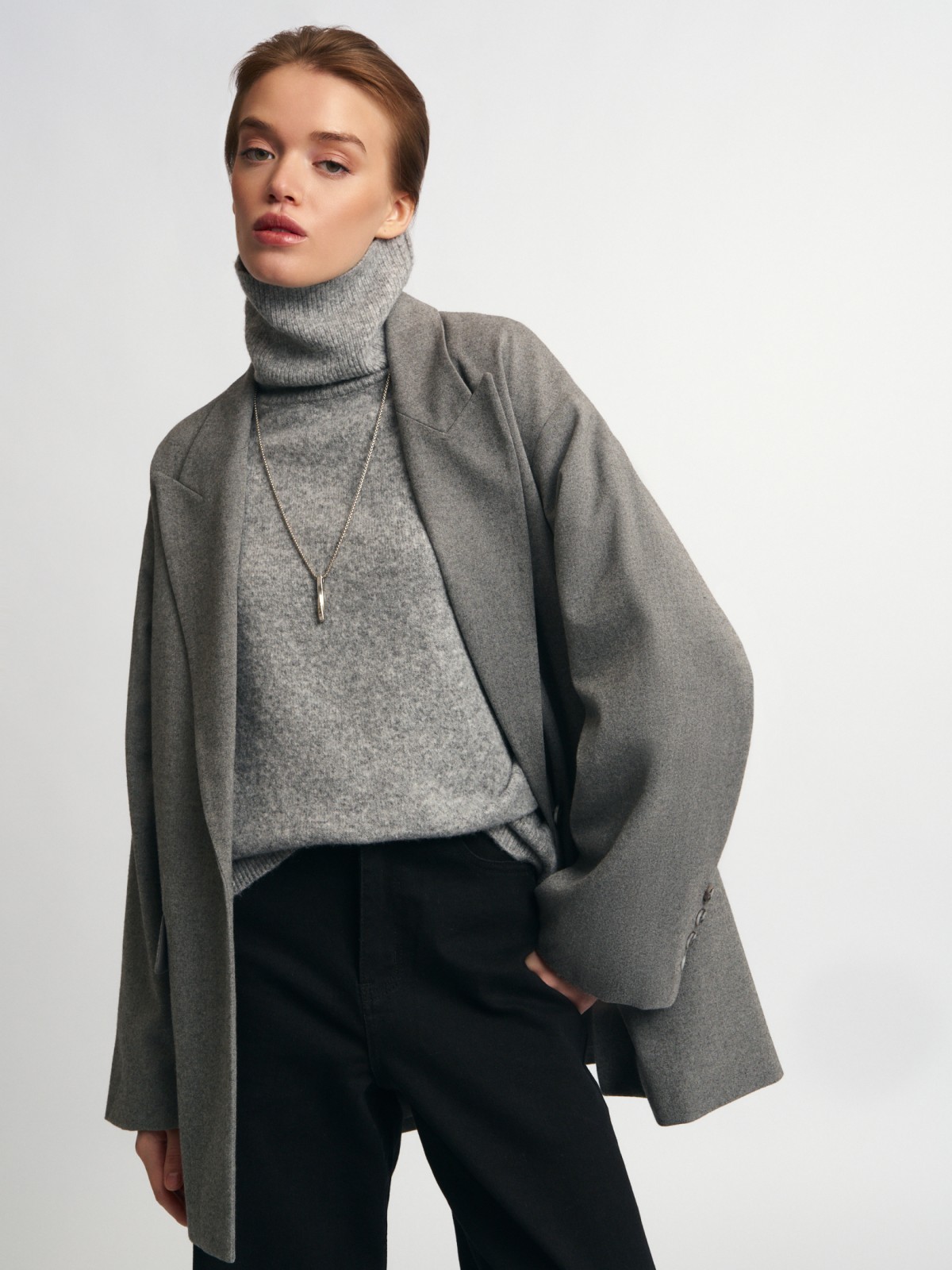 Однобортный жакет оверсайз силуэта