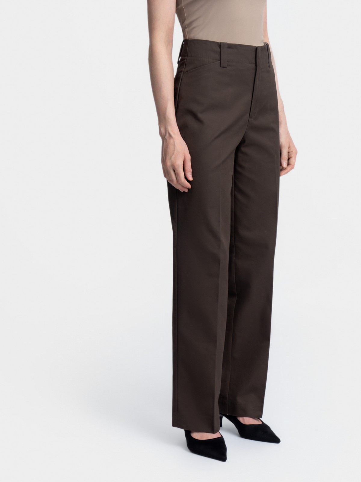 Прямые брюки со стрелками