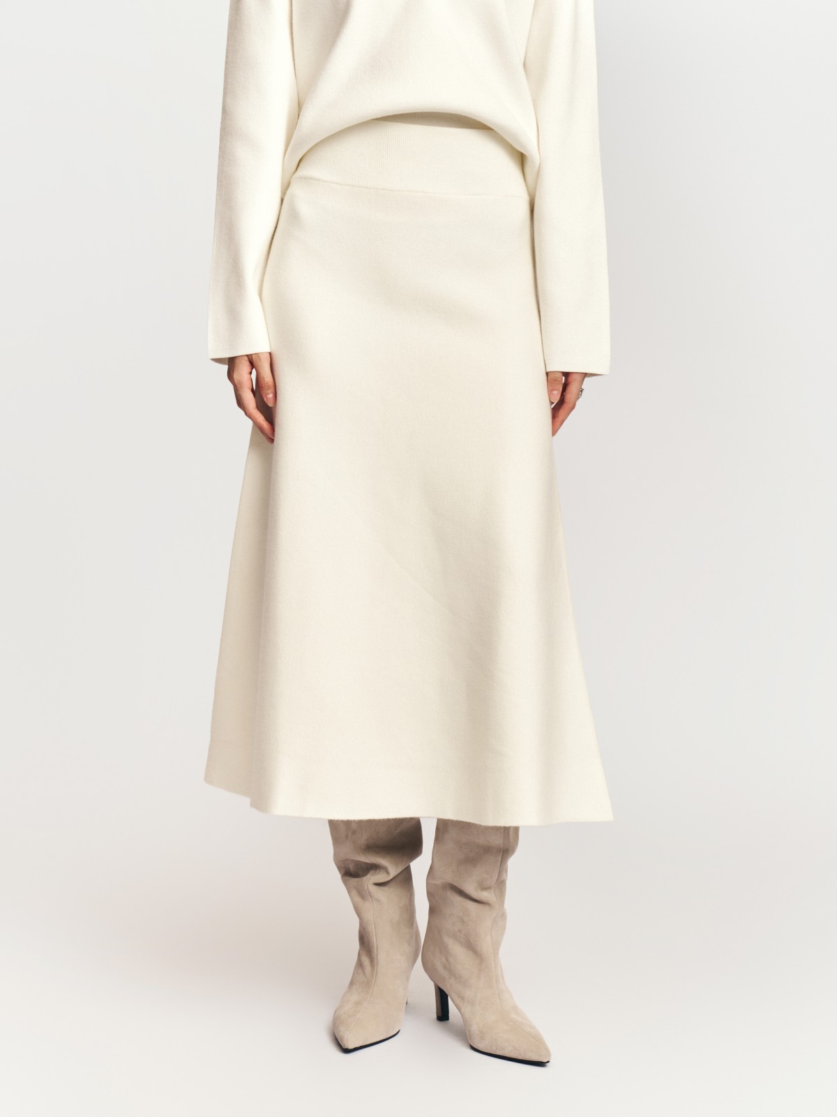 Трикотажная юбка миди