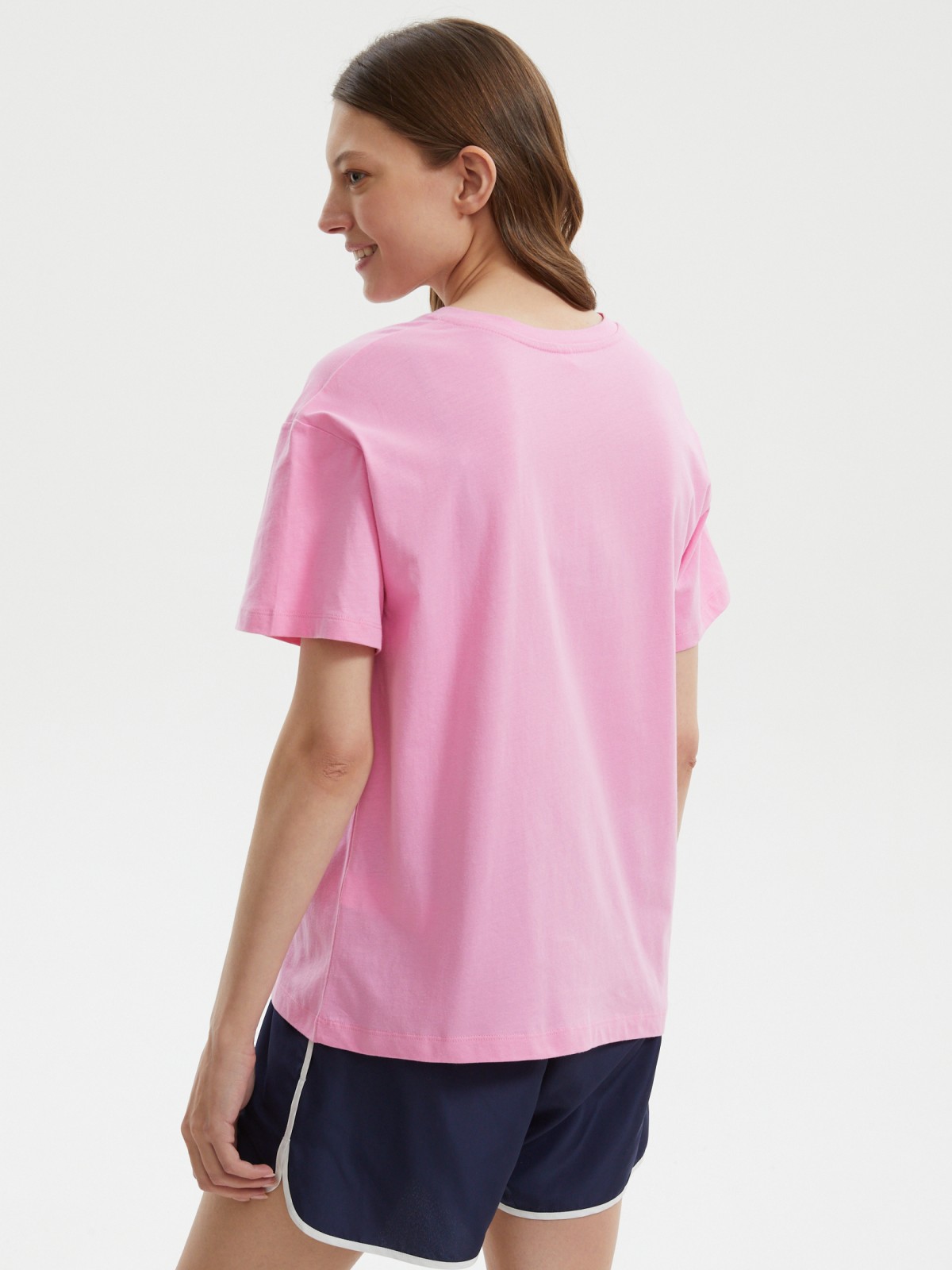 Однотонная футболка из хлопка