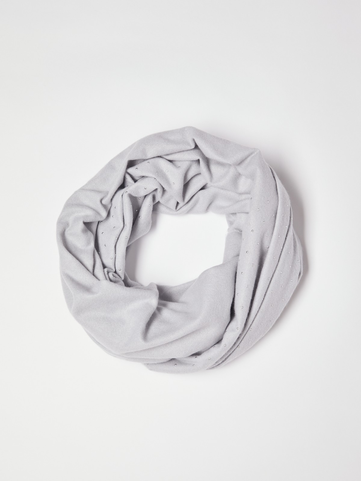 Шарф со стразами и бахромой