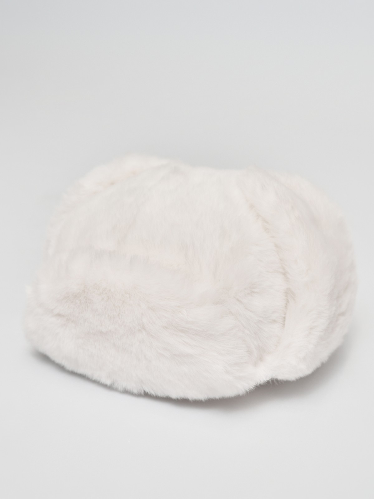 Тёплая шапка-ушанка из экомеха на синтепоне с флисом