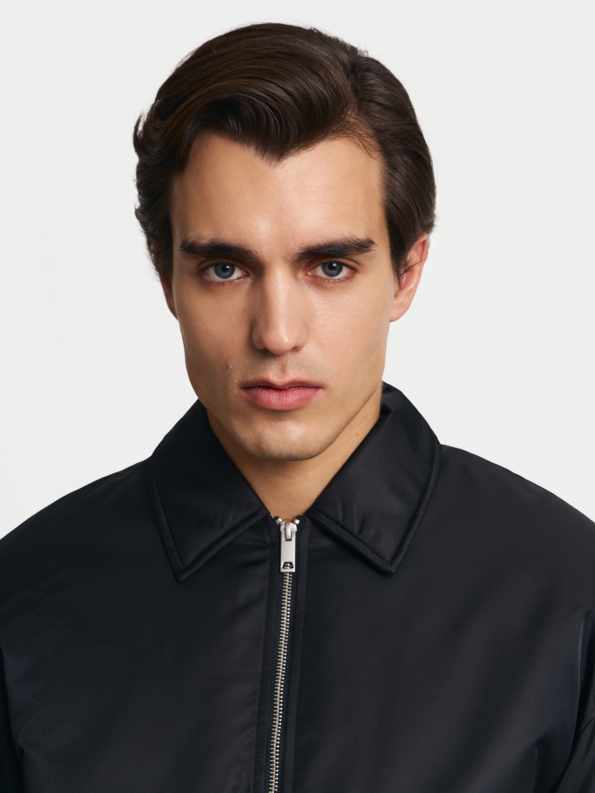 Утеплённая куртка-бомбер на синтепоне