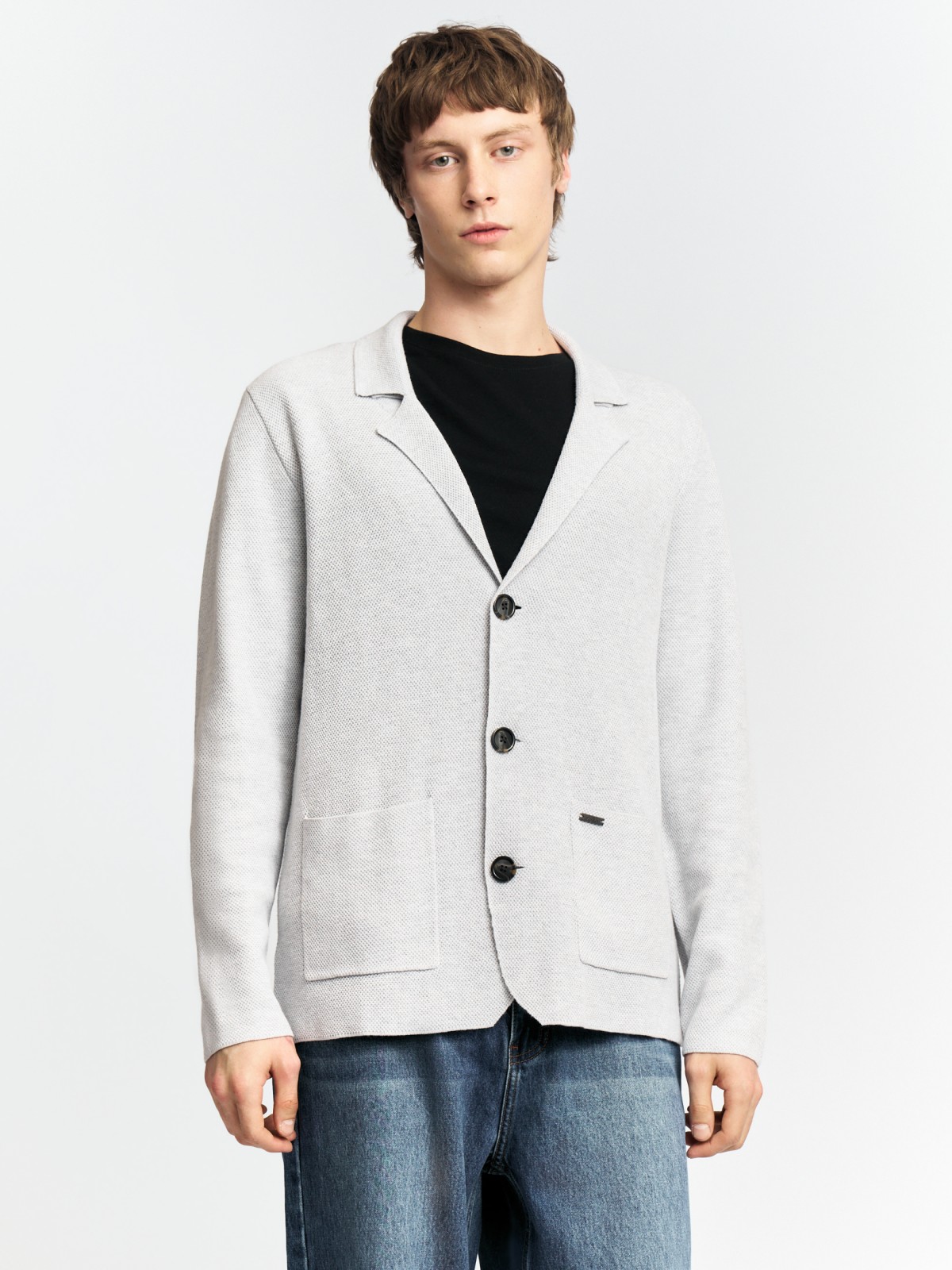 Вязаный кардиган на пуговицах с воротником и карманами 1599₽