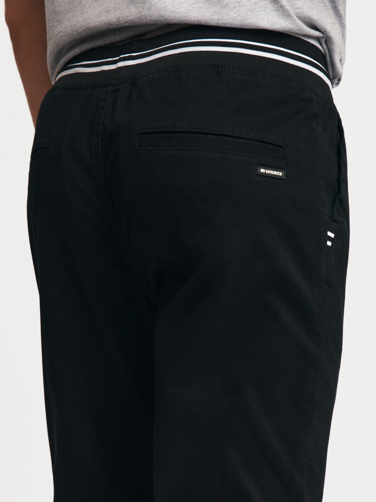 Брюки-джоггеры из хлопка на резинке