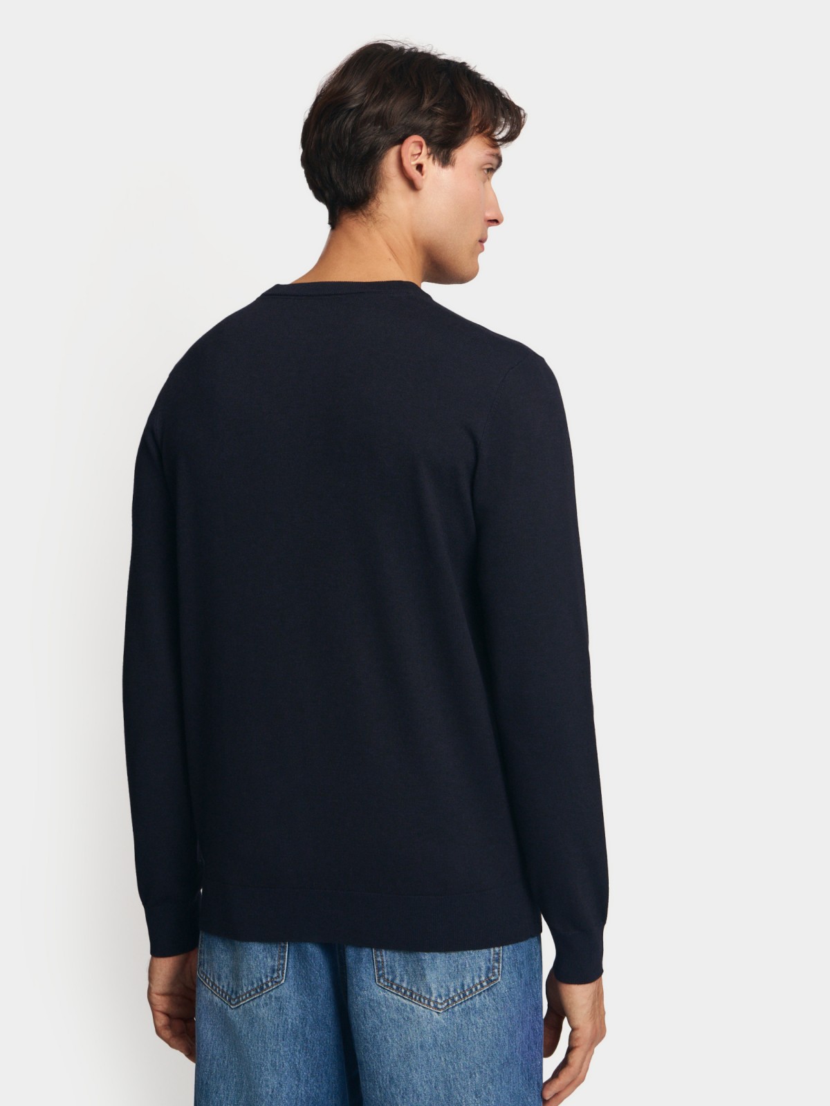 Тонкий трикотажный джемпер