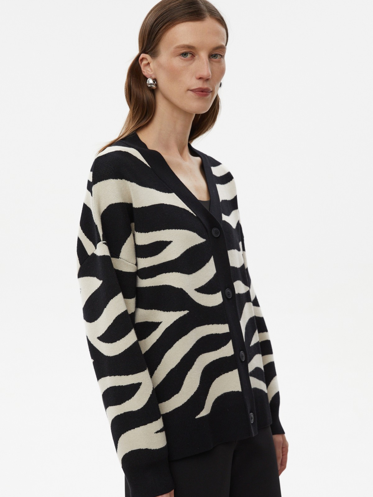 Трикотажный кардиган в полоску на пуговицах
