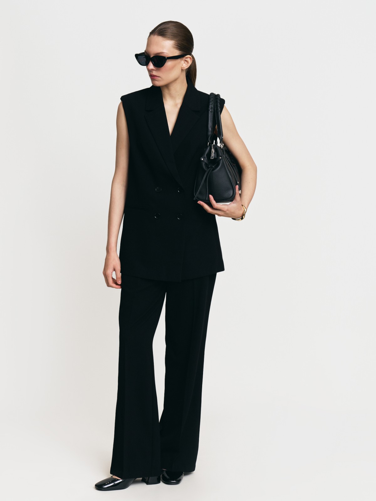 Брюки прямого силуэта со стрелками