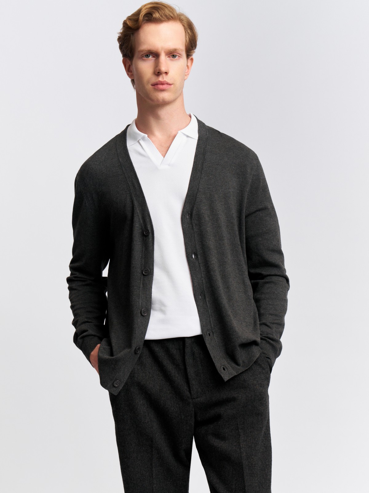 Трикотажный кардиган на пуговицах 1299₽