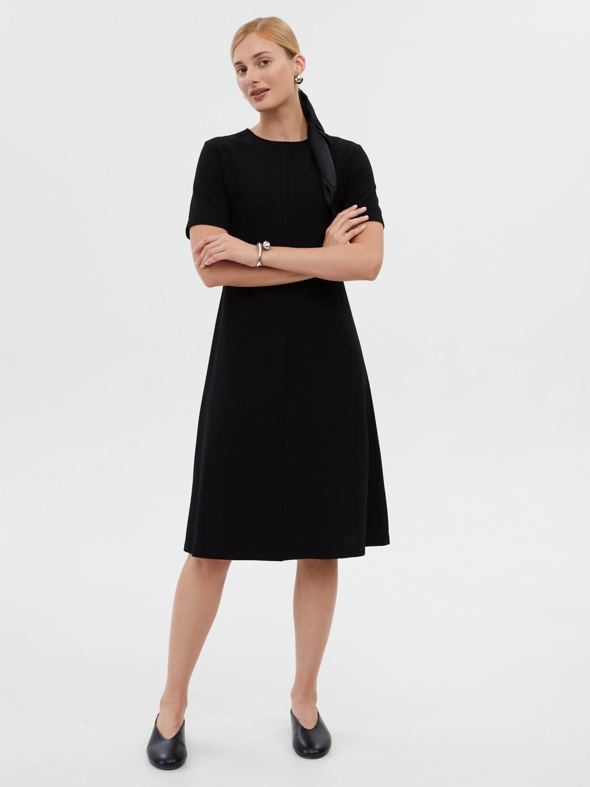 Платье-футболка миди с коротким рукавом