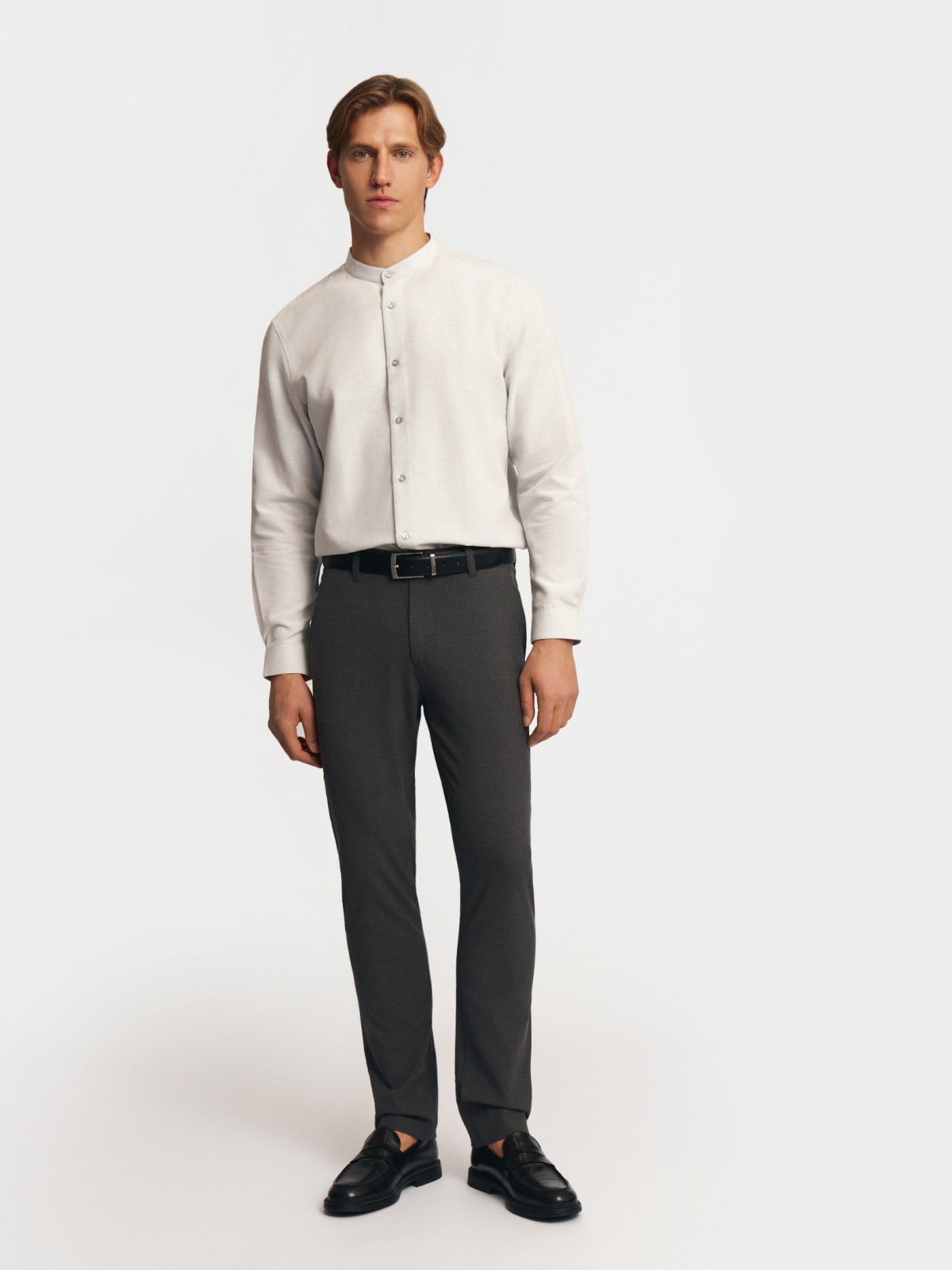 Офисная рубашка с воротником-стойкой и длинным рукавом