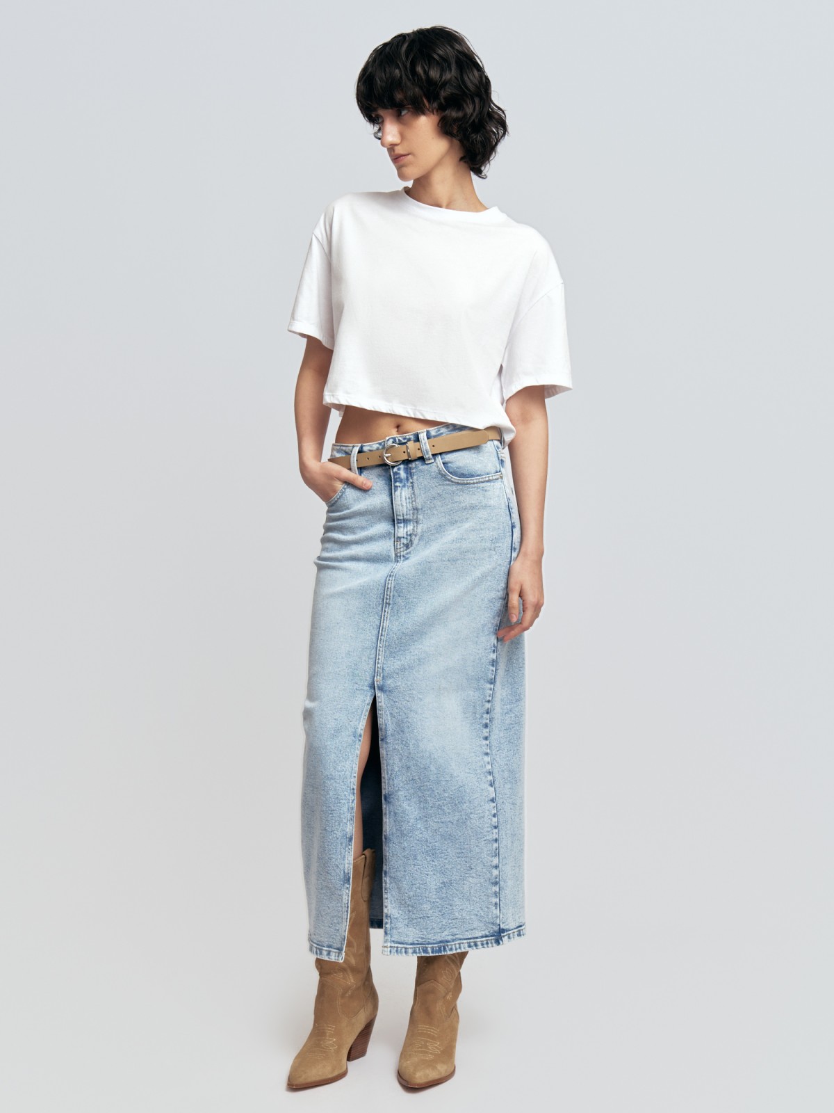 Короткая футболка из хлопка однотонная