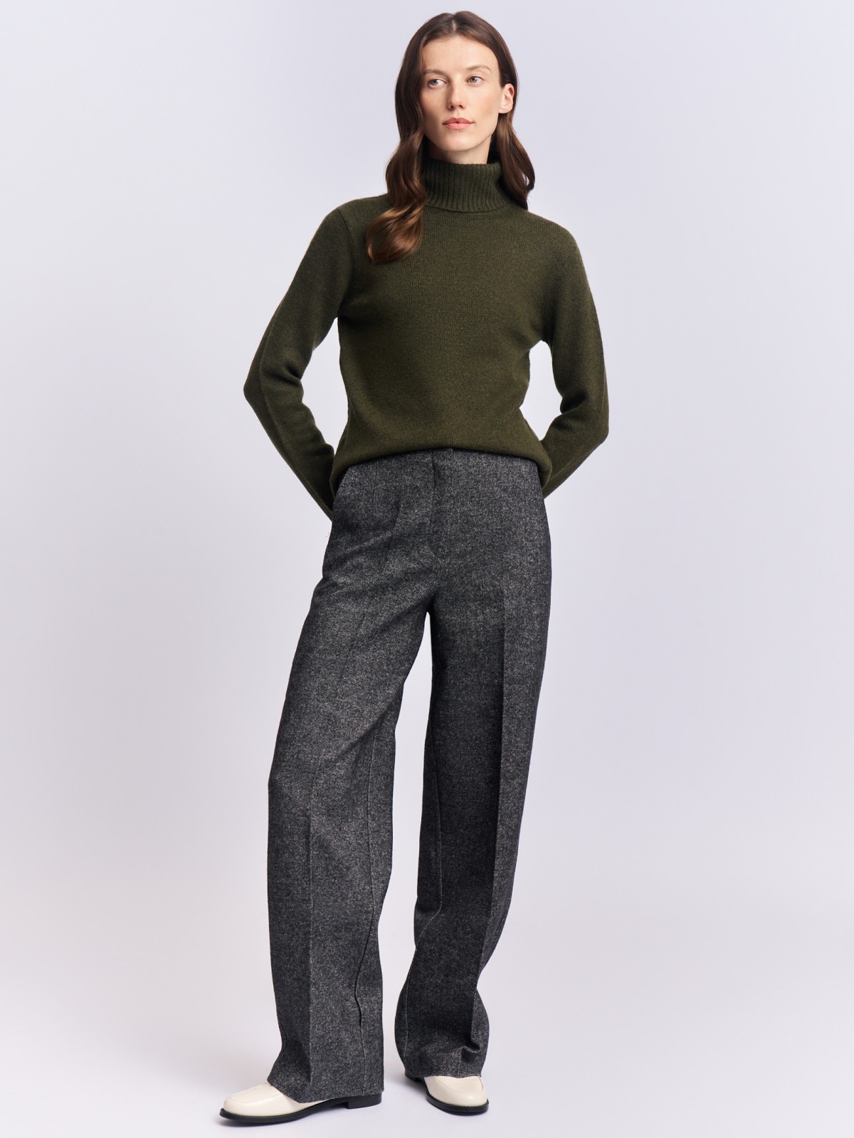 Вязаный свитер с шерстью