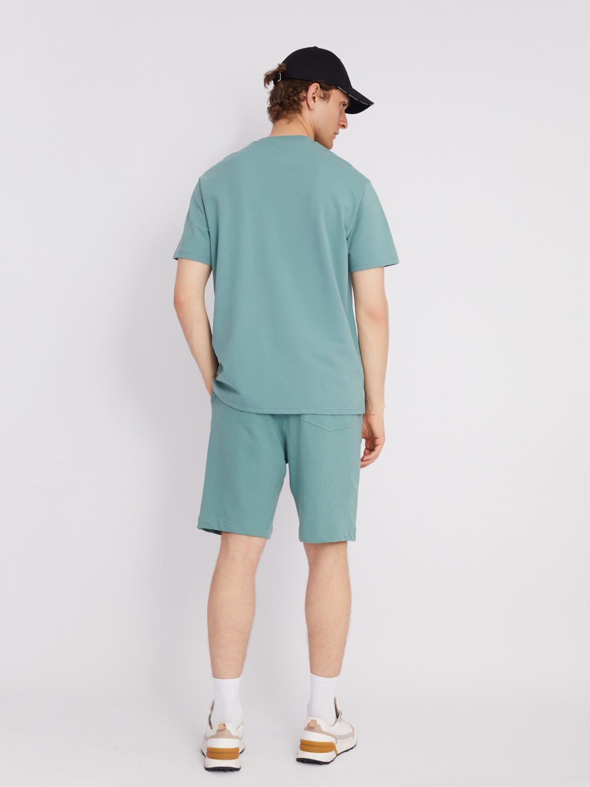 Футболка из плотного трикотажа из хлопка