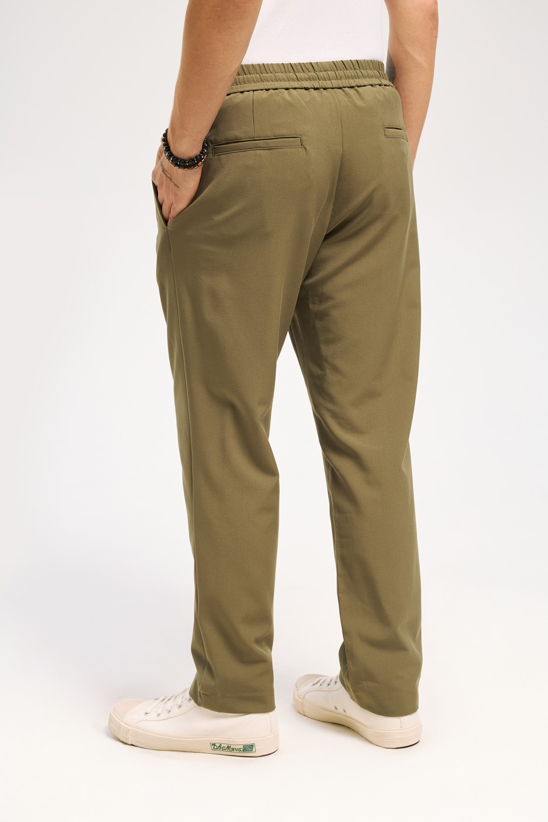 Брюки со стрелками на резинке