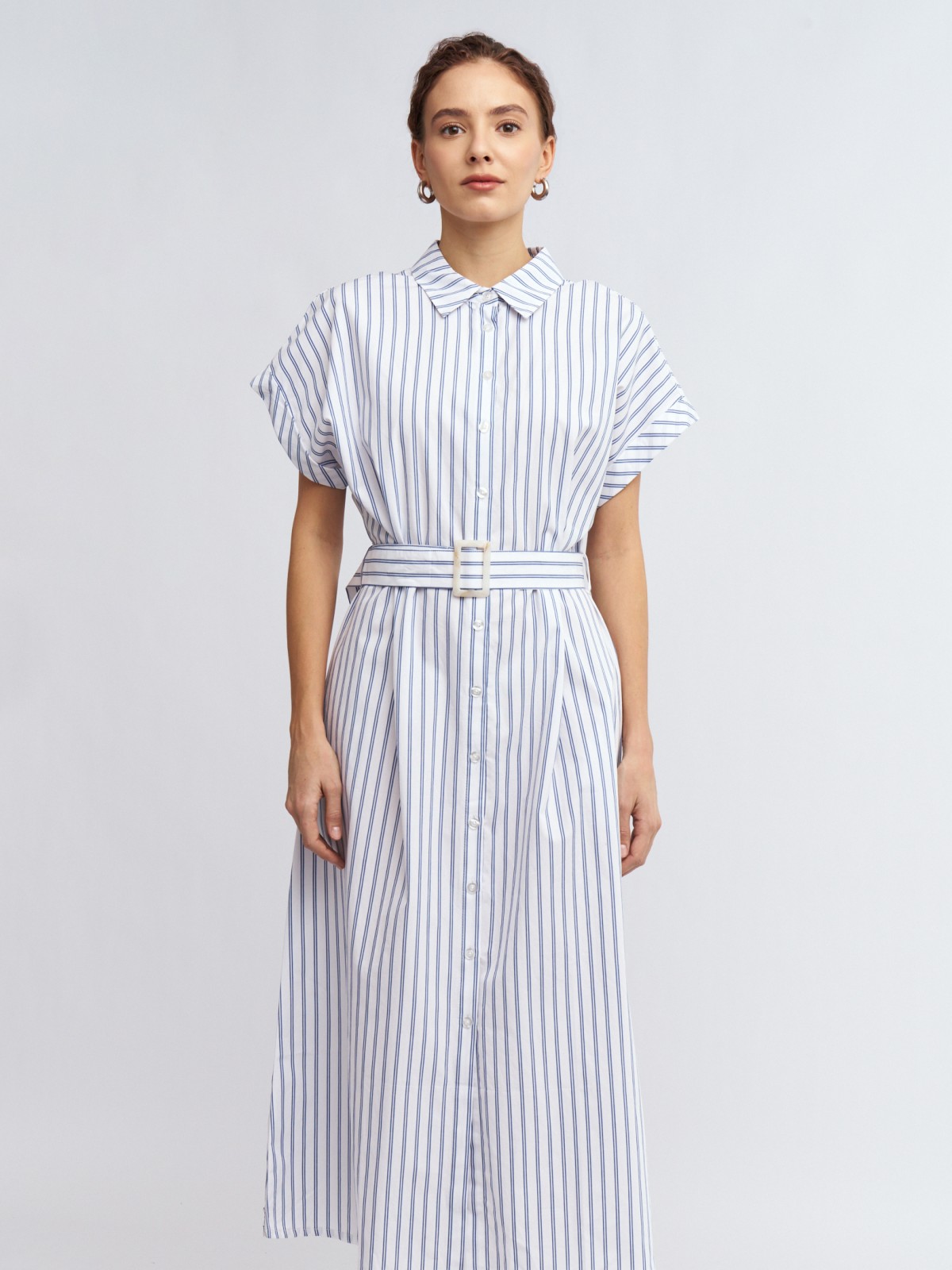 Платье-рубашка с коротким рукавом и поясом