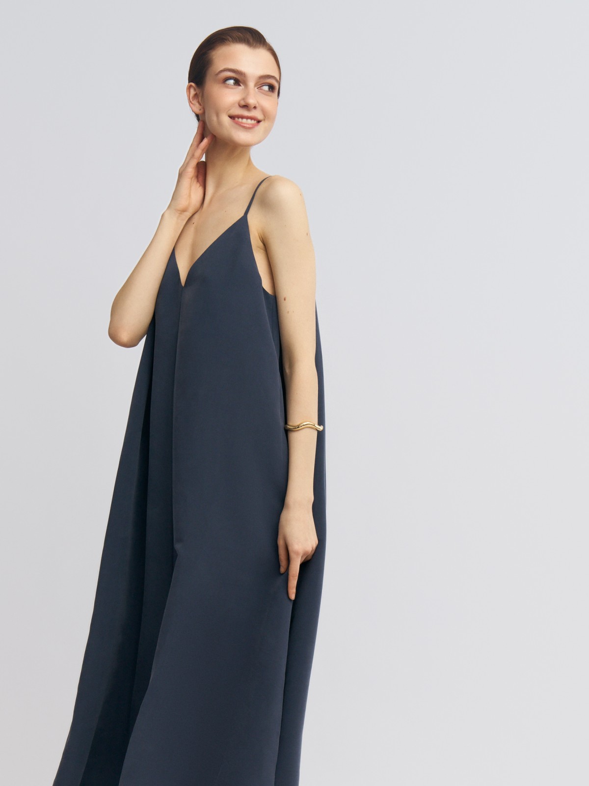 Платье-комбинация макси на бретельках Платье-комбинация макси на бретельках