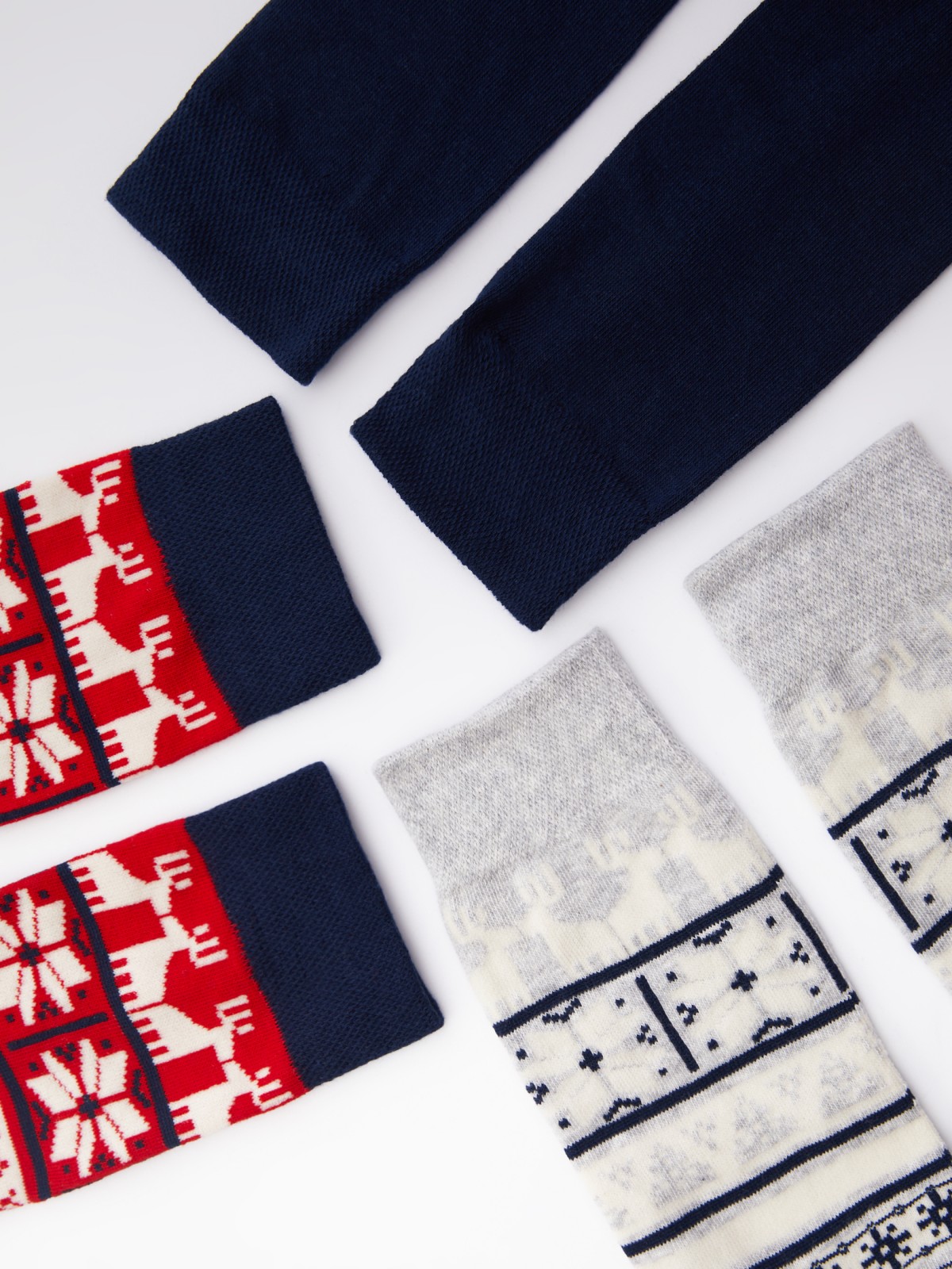 Набор новогодних носков (3 пары в комплекте) zolla 012439962025, цвет темно-синий, размер 25-27 - фото 4