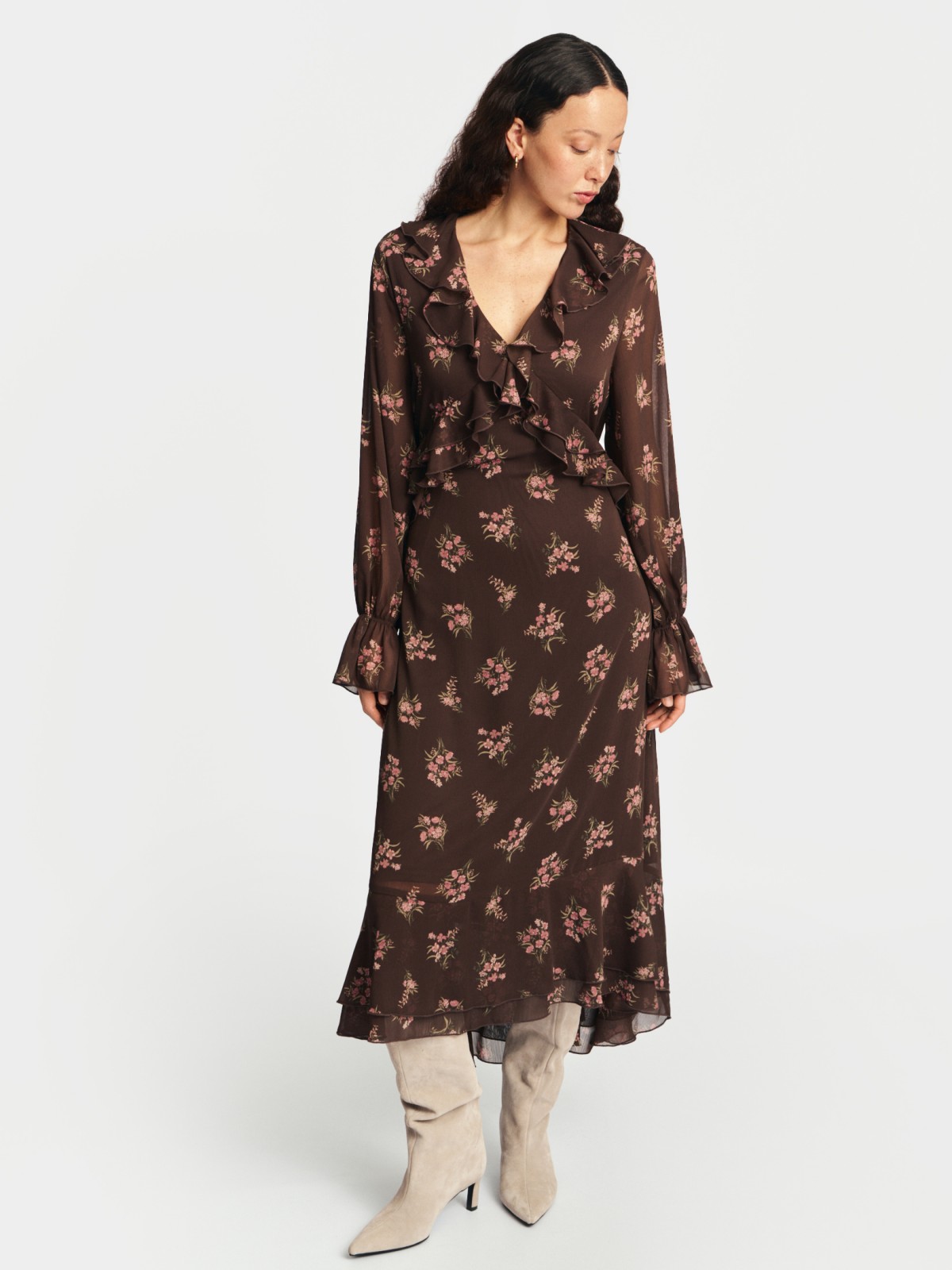 Платье макси из шифона с воланами