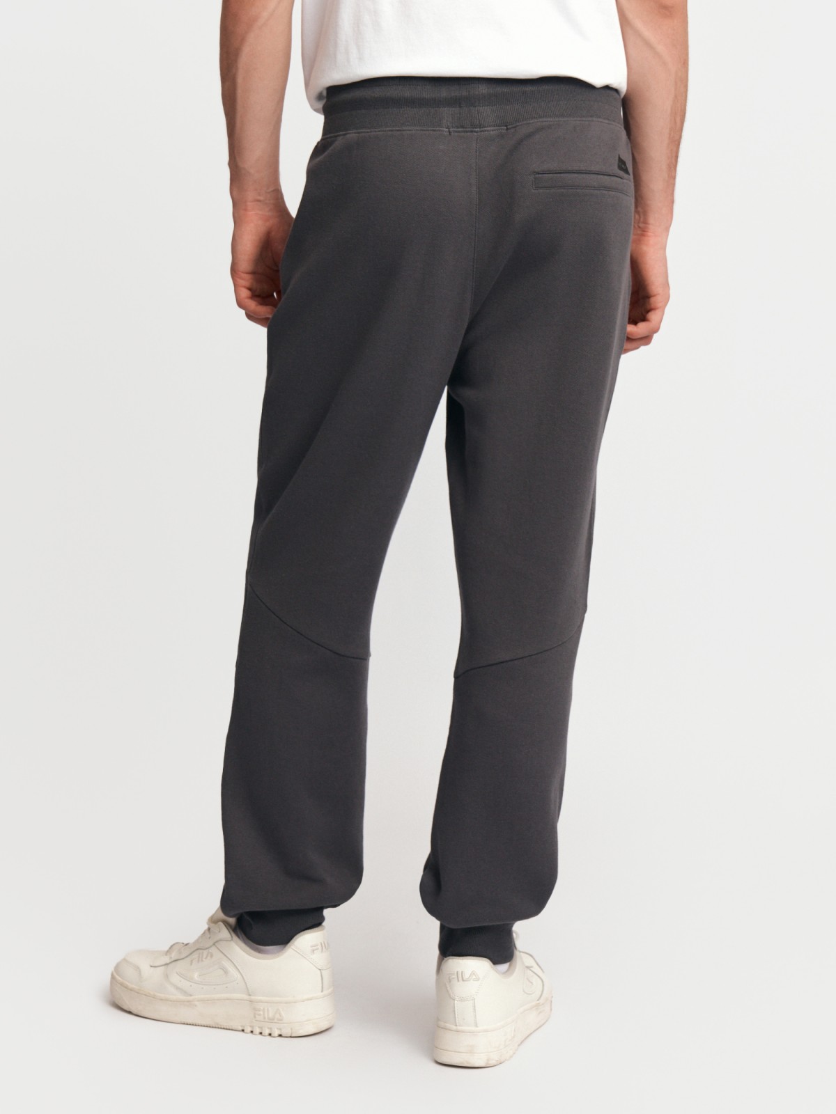 Брюки-джоггеры трикотажные