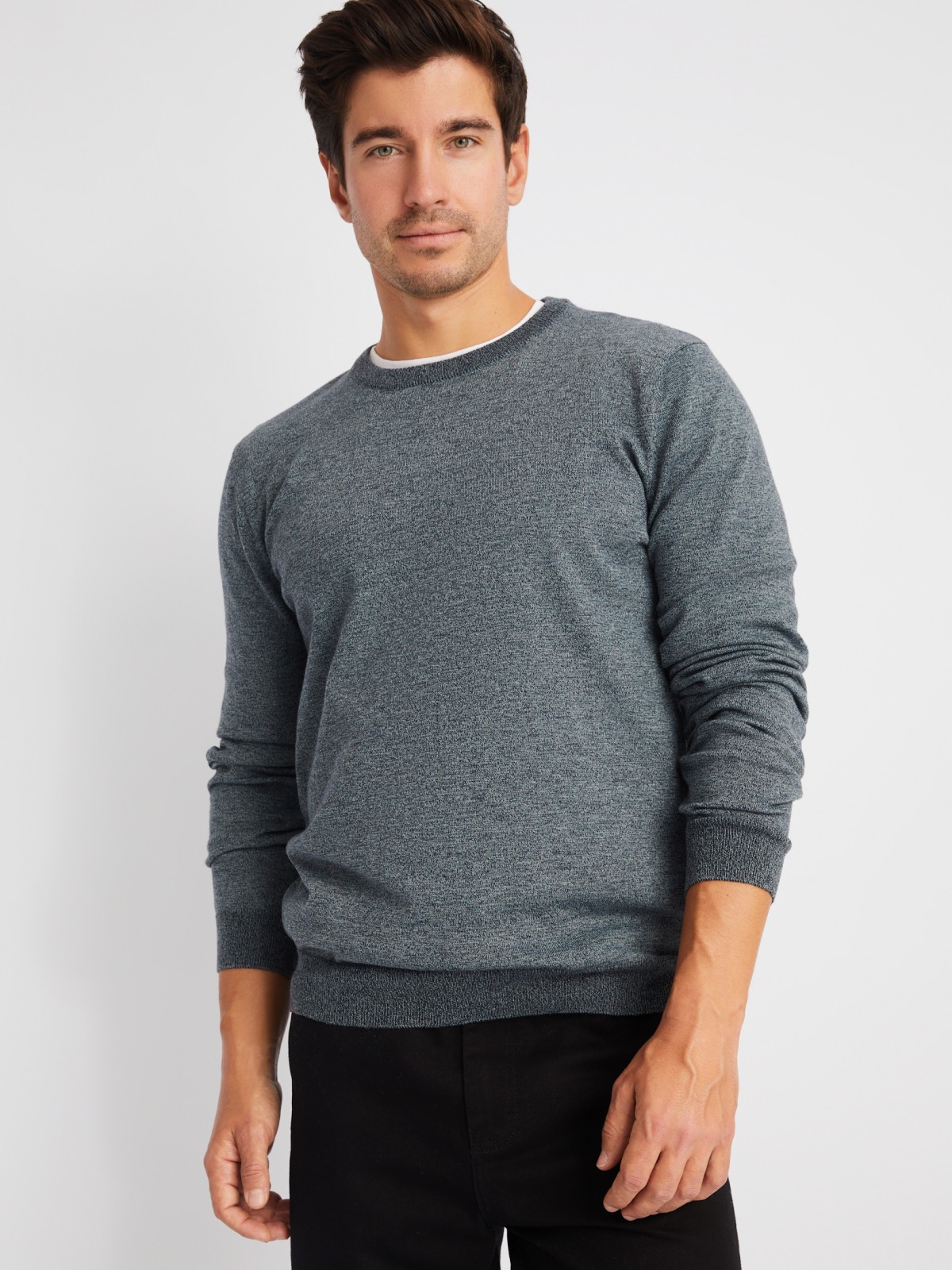 Тонкий трикотажный джемпер с длинным рукавом