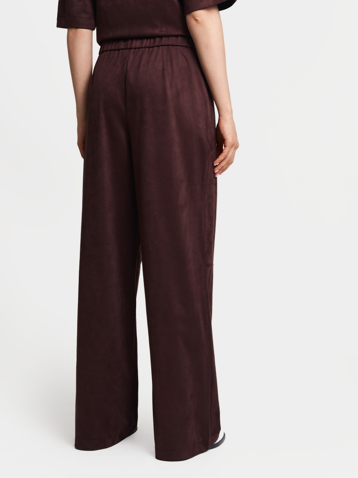 Брюки из экозамши на резинке