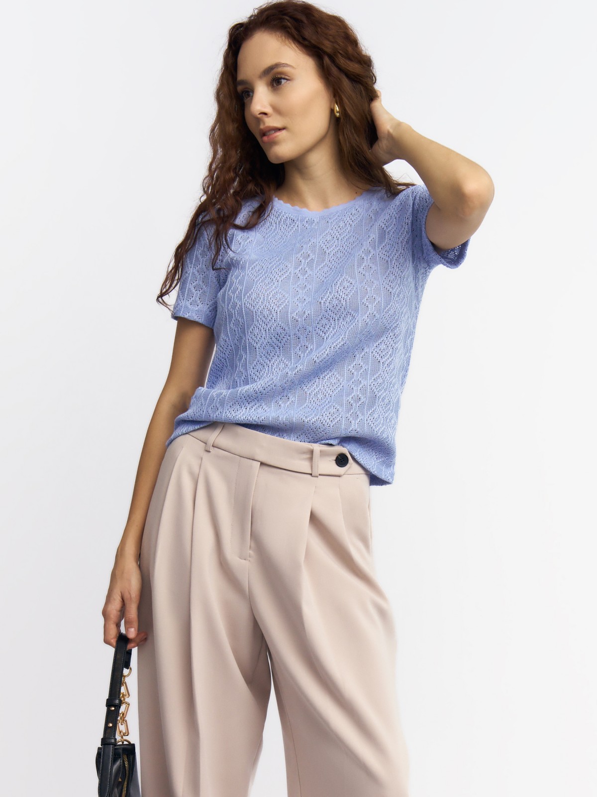 Футболка-топ из ажурного вязаного трикотажа