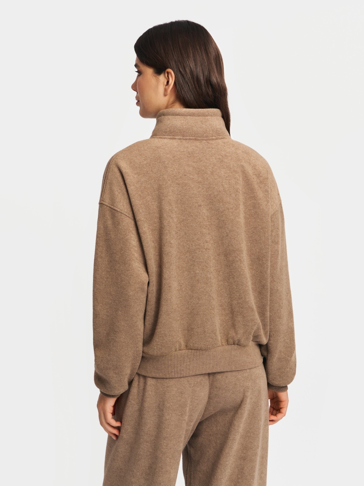 Свитшот с воротником-стойкой на молнии