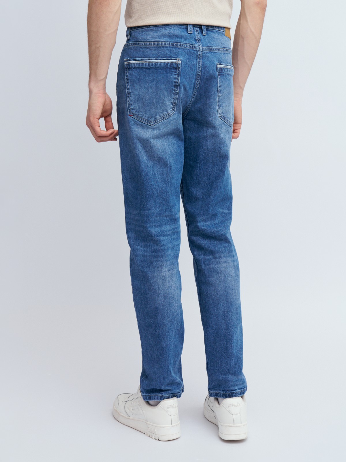 Джинсы фасона Tapered