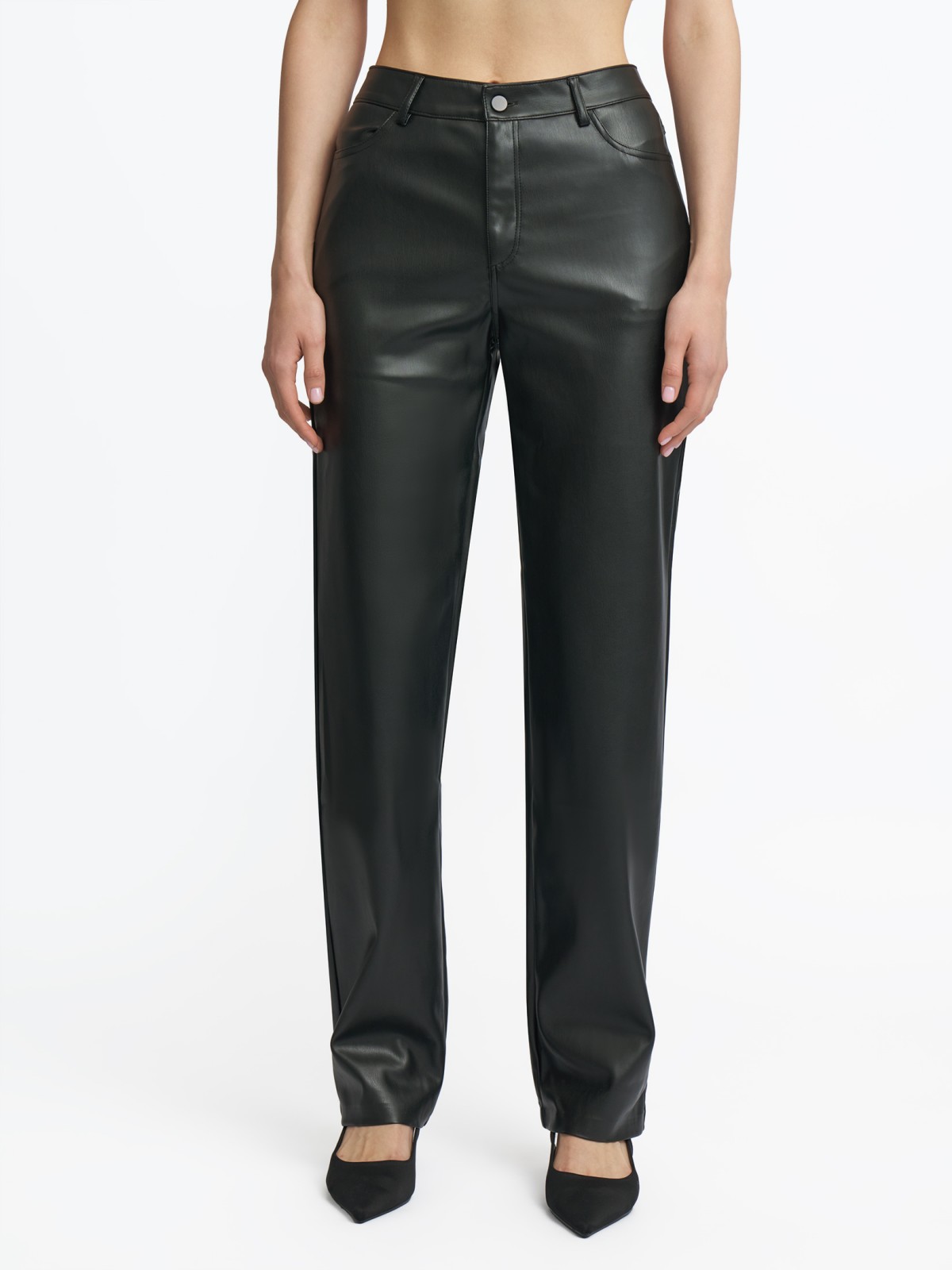 Брюки прямого силуэта из экокожи