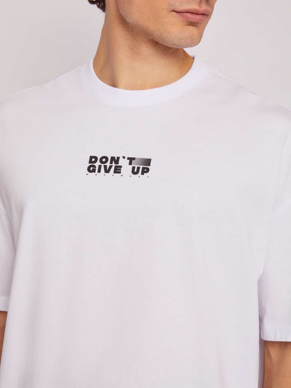 Футболка оверсайз из хлопка с коротким рукавом и принтом-надписью