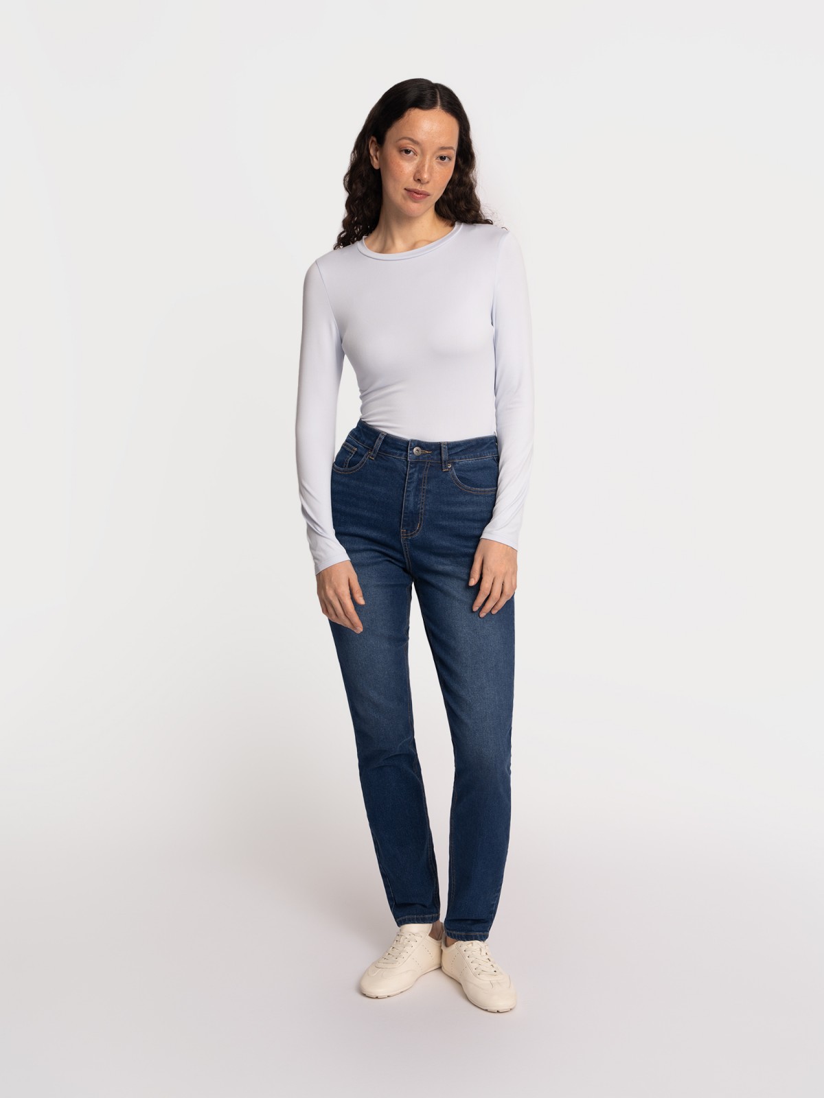 Джинсы силуэта Skinny со средней посадкой