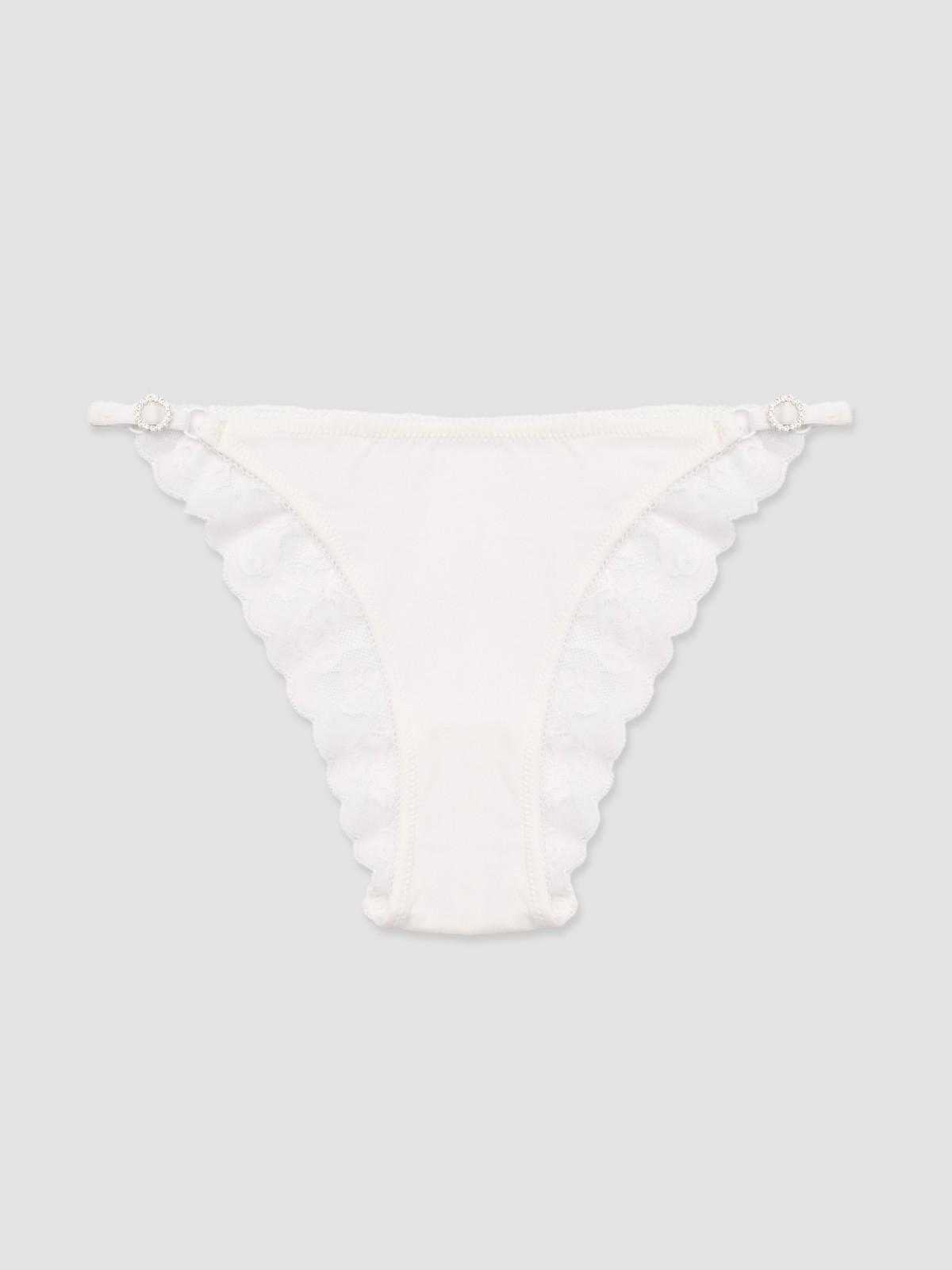 Трусы бразильяна с кружевом