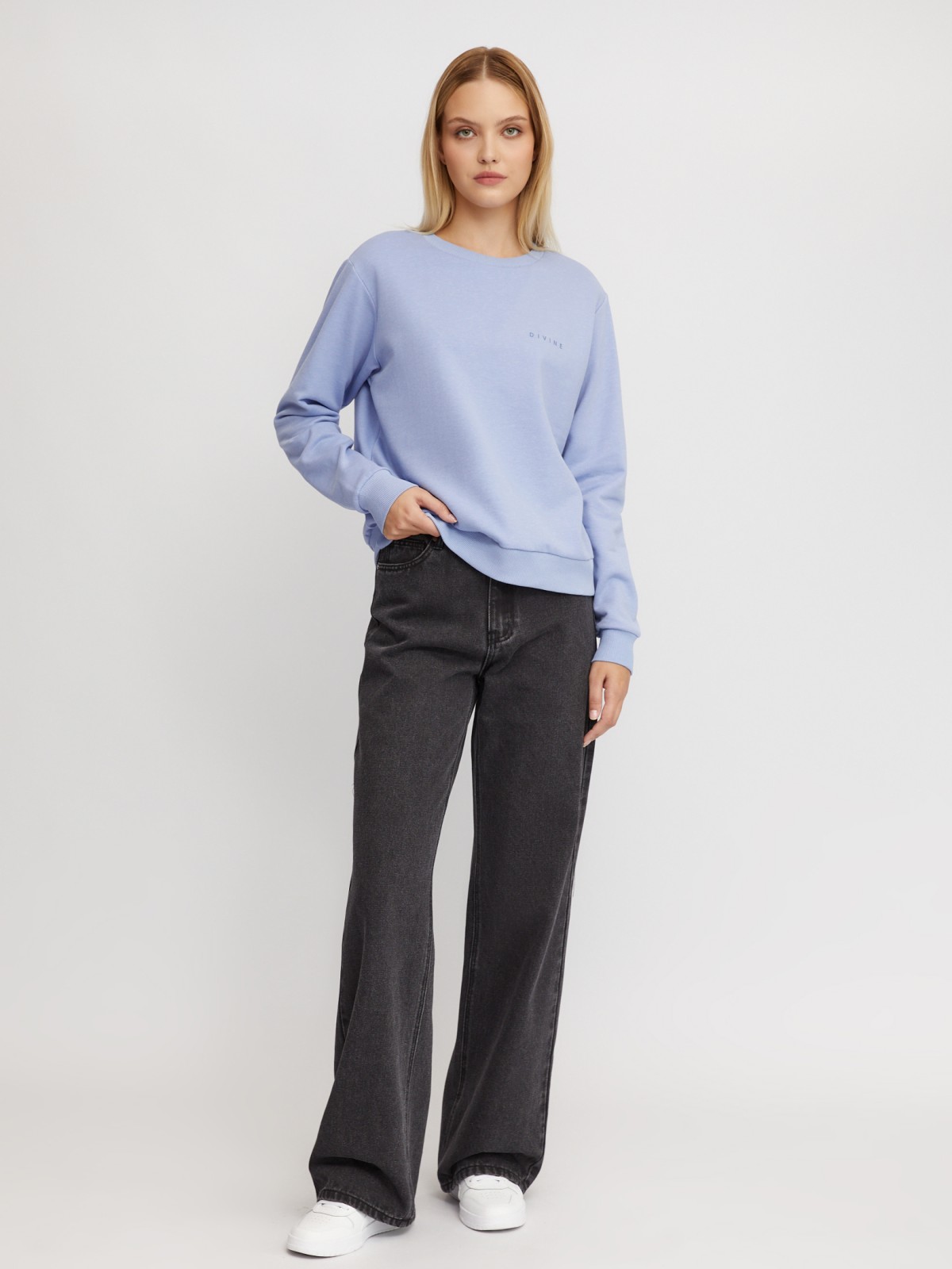 Утеплённый свитшот с принтом-надписью