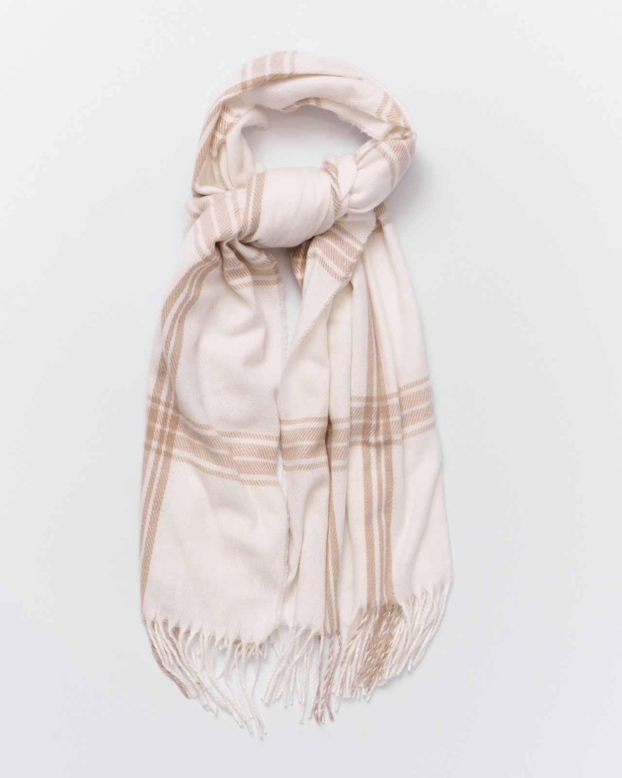 Тканевый шарф в клетку с бахромой 899₽