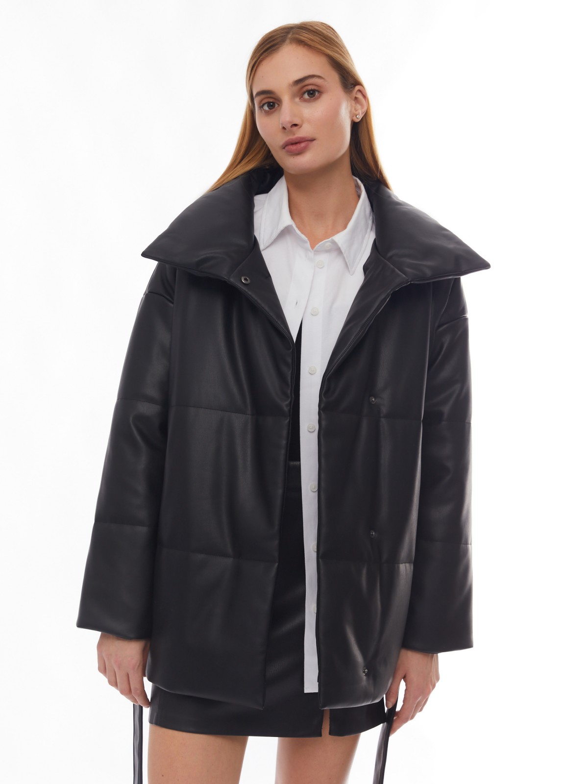 Тёплая дутая куртка из экокожи с высоким воротником и поясом zolla 02412512N104, цвет черный, размер XS