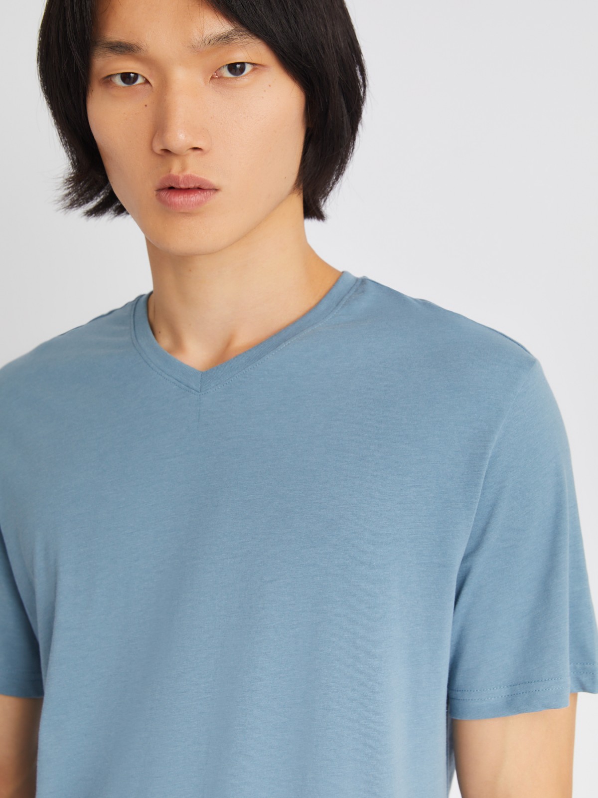 Трикотажная футболка с треугольным вырезом zolla 01331325Q032, цвет голубой, размер XL - фото 5