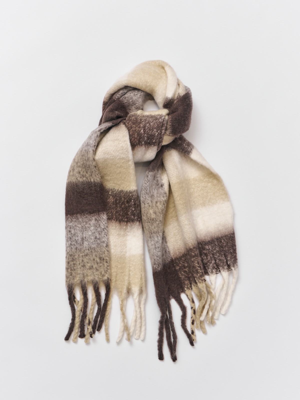 Тёплый шарф в клетку с длинной бахромой 699₽