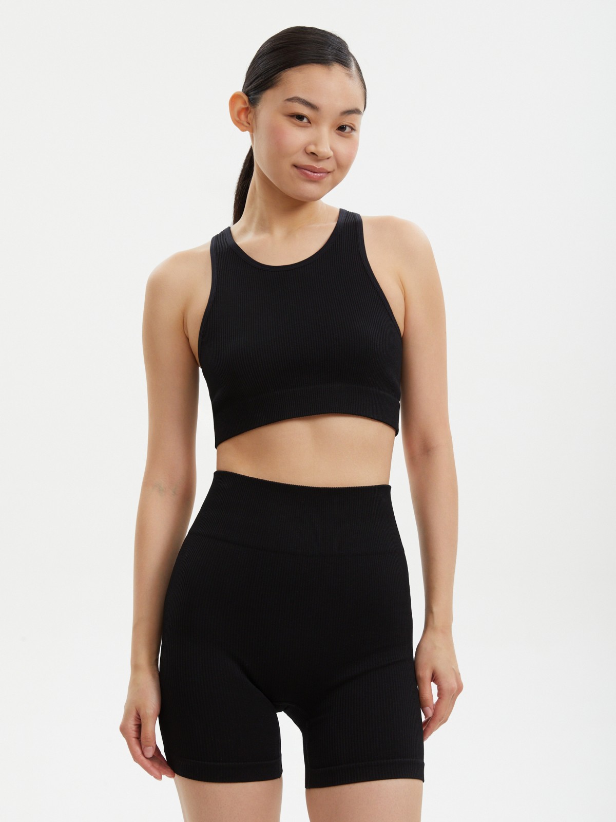 Трикотажные короткие шорты-велосипедки