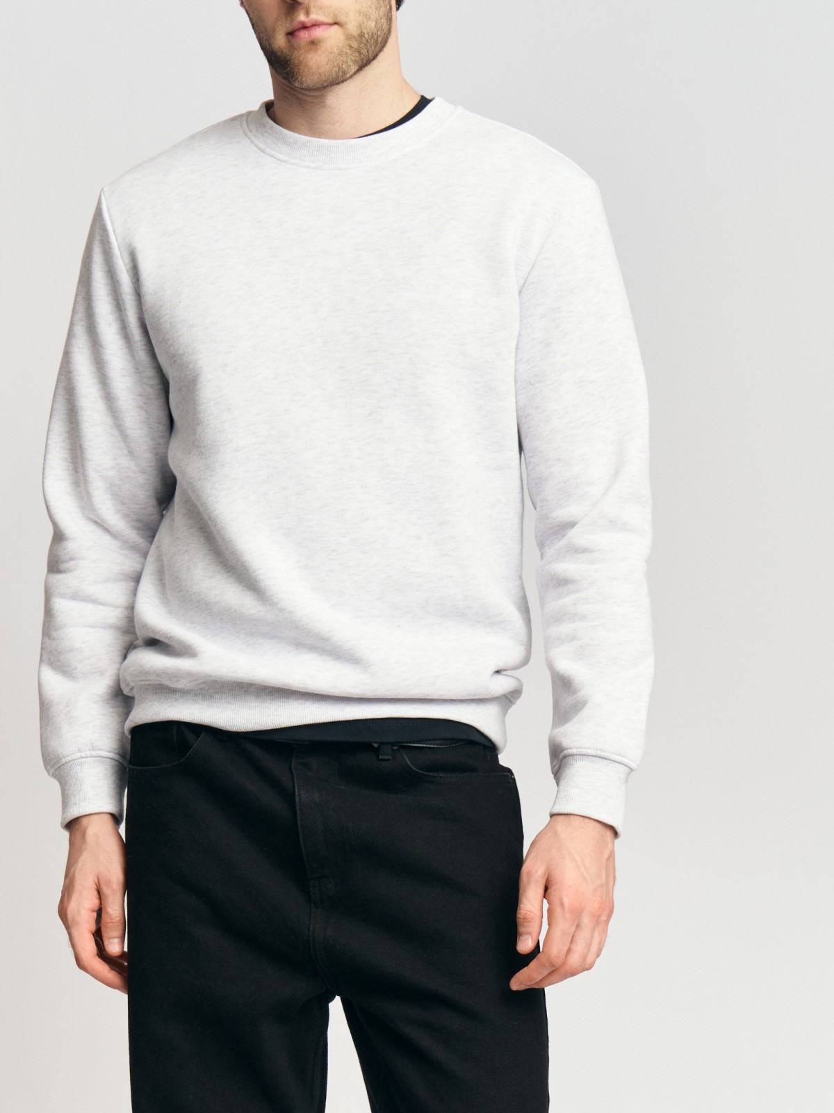 Утеплённый свитшот прямого кроя с длинным рукавом