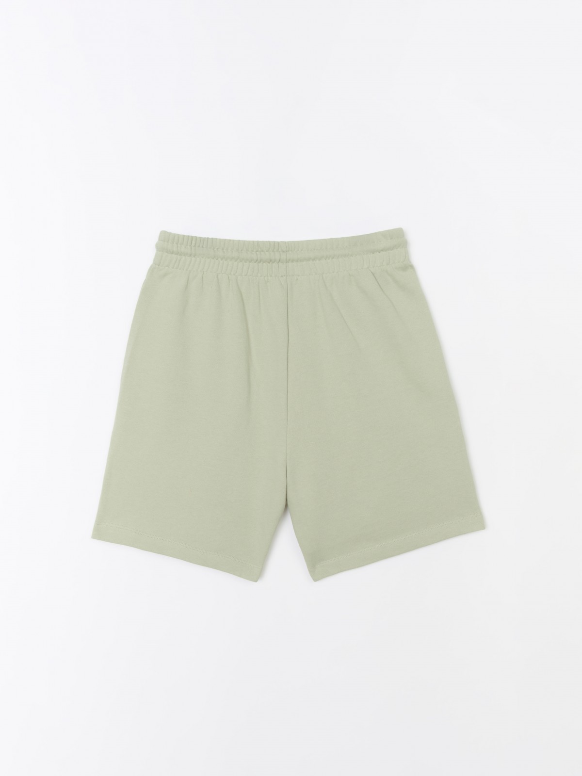 Трикотажные шорты с карманами